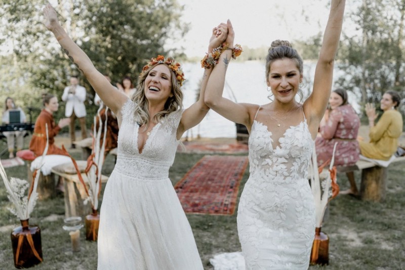 Sommerliche Bohohochzeit Festival im Grünen