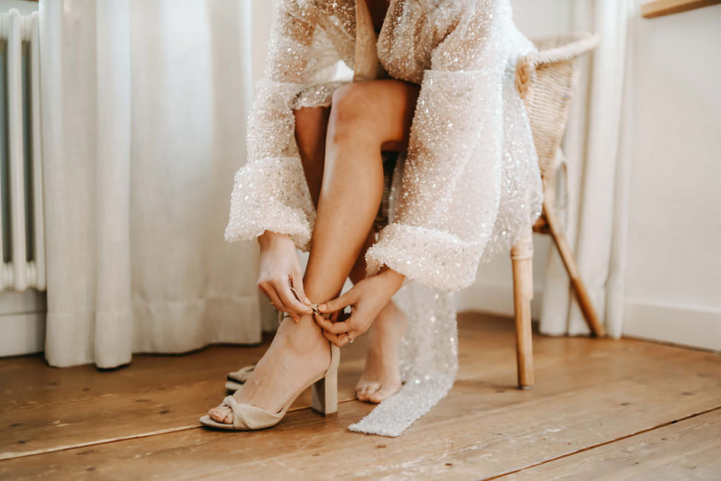 Eine sommerliche Scheunenhochzeit in Burn Orange Brautschuhe, Hochzeitsschuhe, Brautschuh, Braut