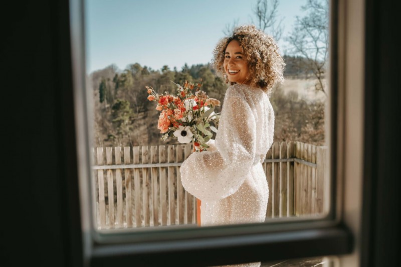Eine sommerliche Scheunenhochzeit in Burn Orange