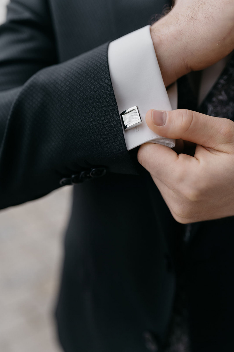 Eine modern-glamouröse Hochzeit im Schloss Hohenkammer in der Trendfarbe Puder