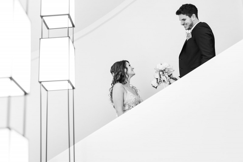 Eine modern-glamouröse Hochzeit im Schloss Hohenkammer in der Trendfarbe Puder