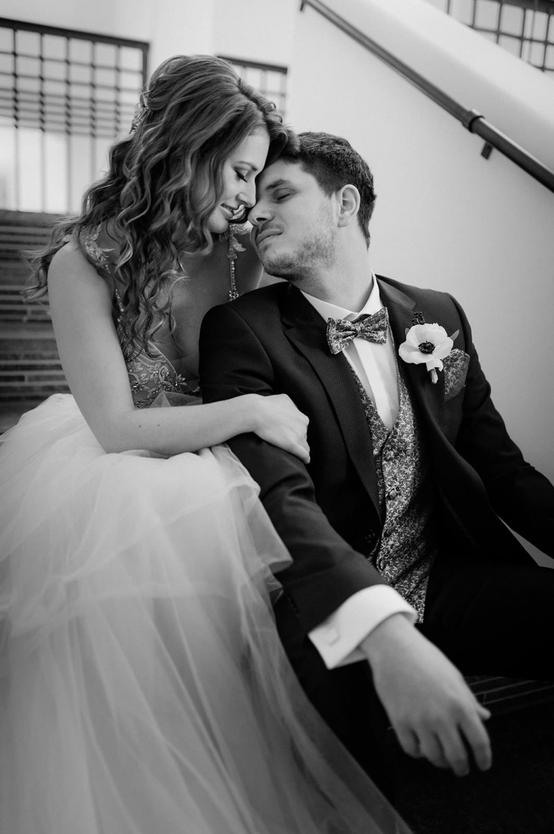 Eine modern-glamouröse Hochzeit im Schloss Hohenkammer in der Trendfarbe Puder