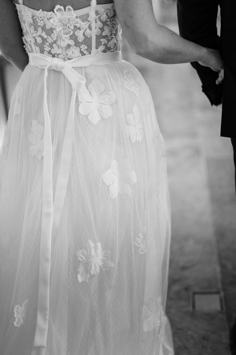 Eine modern-glamouröse Hochzeit im Schloss Hohenkammer in der Trendfarbe Puder