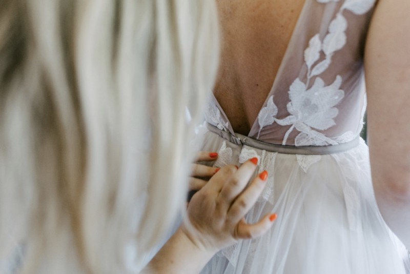 Eine moderne Sommerhochzeit im Greenery Stil im schönen Schlossgut Gross Schwansee