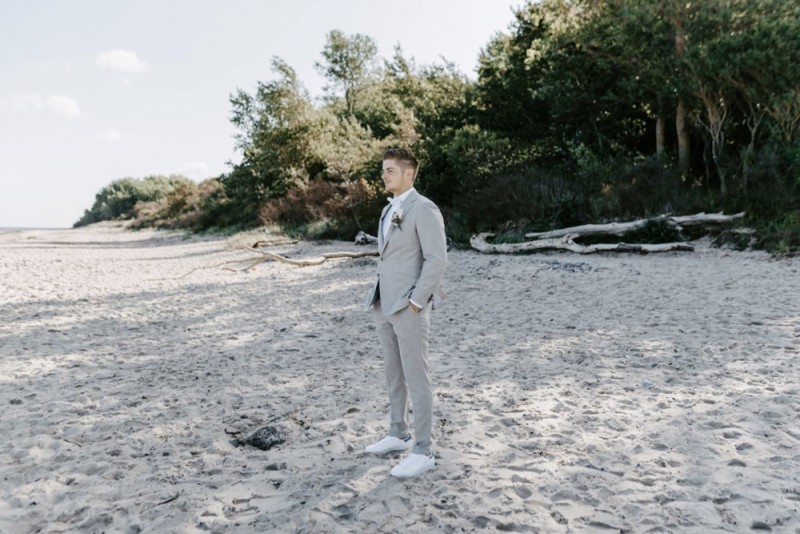 Eine moderne Sommerhochzeit im Greenery Stil im schönen Schlossgut Gross Schwansee