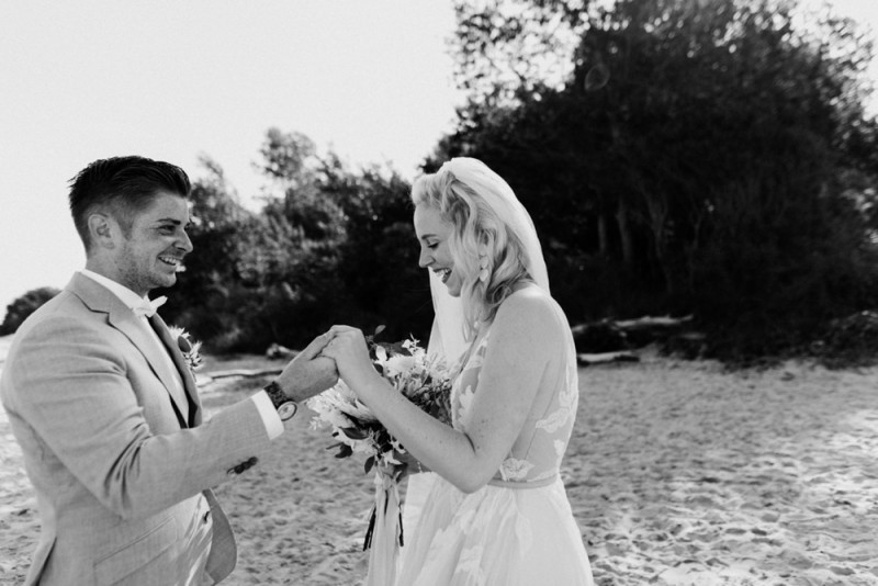 Eine moderne Sommerhochzeit im Greenery Stil im schönen Schlossgut Gross Schwansee