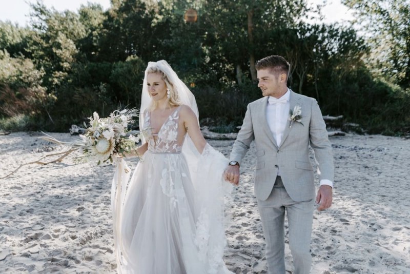 Eine moderne Sommerhochzeit im Greenery Stil im schönen Schlossgut Gross Schwansee