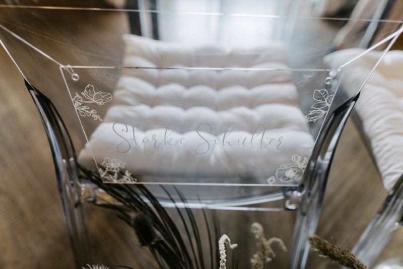 Eine moderne Sommerhochzeit im Greenery Stil im schönen Schlossgut Gross Schwansee