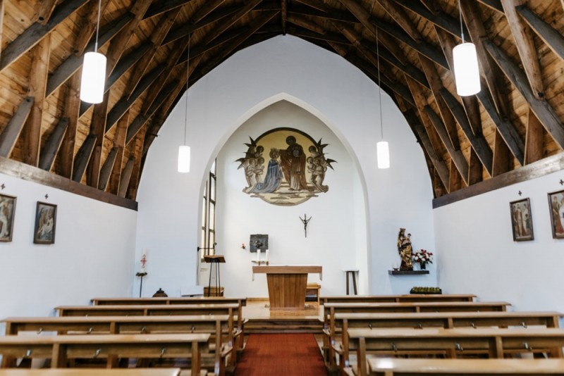 Eine moderne Sommerhochzeit im Greenery Stil im schönen Schlossgut Gross Schwansee