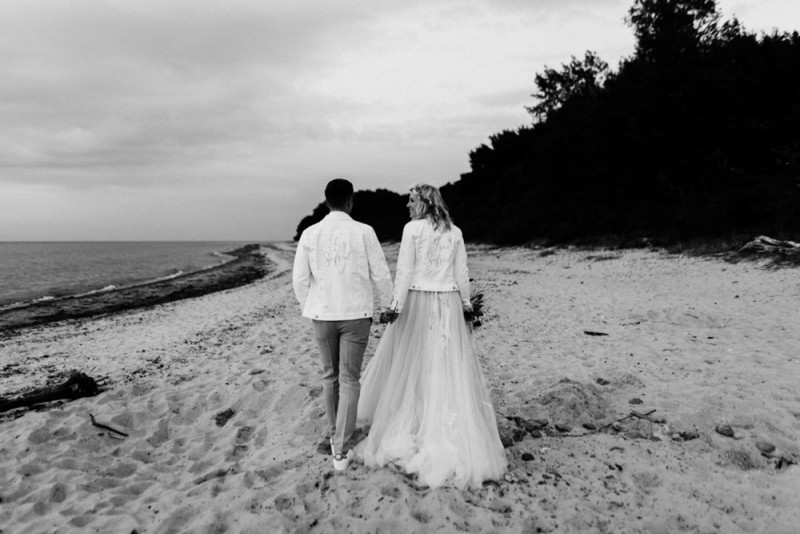Eine moderne Sommerhochzeit im Greenery Stil im schönen Schlossgut Gross Schwansee