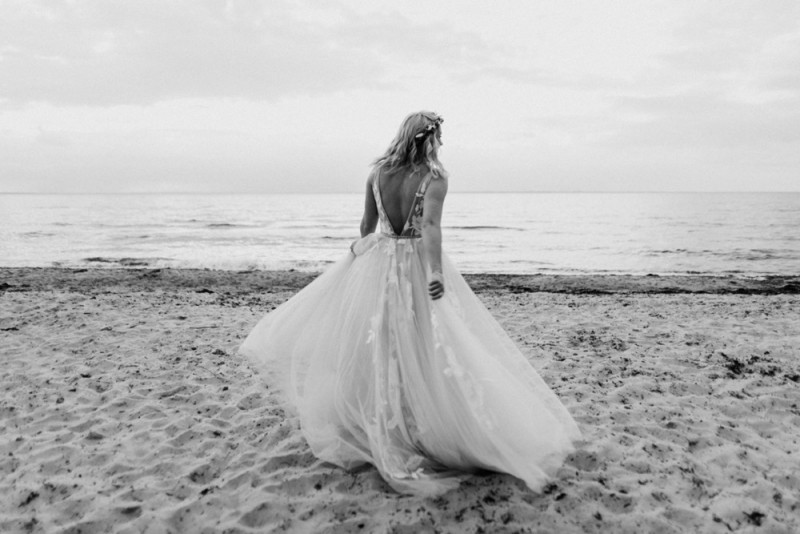 Eine moderne Sommerhochzeit im Greenery Stil im schönen Schlossgut Gross Schwansee