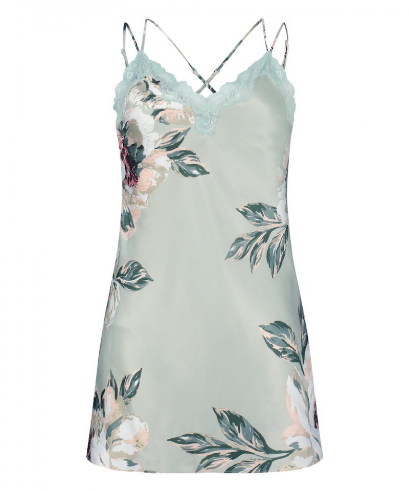 Hunkemöller - Die schönsten Styles wie Kimonos, Pyjamas und Dessous für dein Getting Ready zur Hochzeit oder deine Brautparty mit deinen Brautjungfern