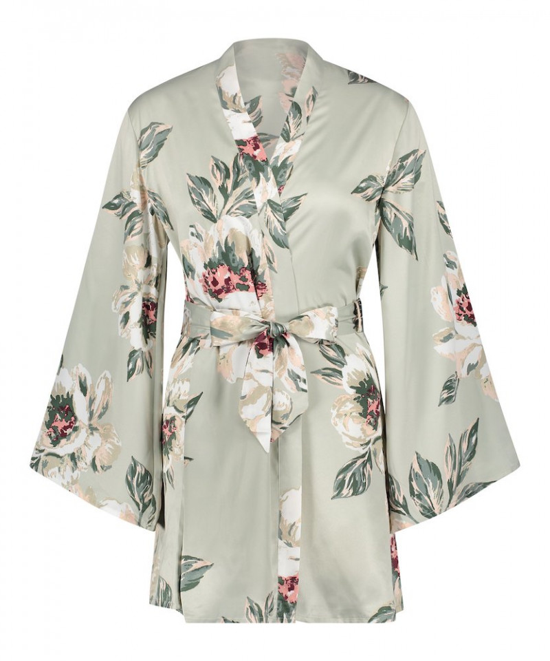 Hunkemöller - Die schönsten Styles wie Kimonos, Pyjamas und Dessous für dein Getting Ready zur Hochzeit oder deine Brautparty mit deinen Brautjungfern