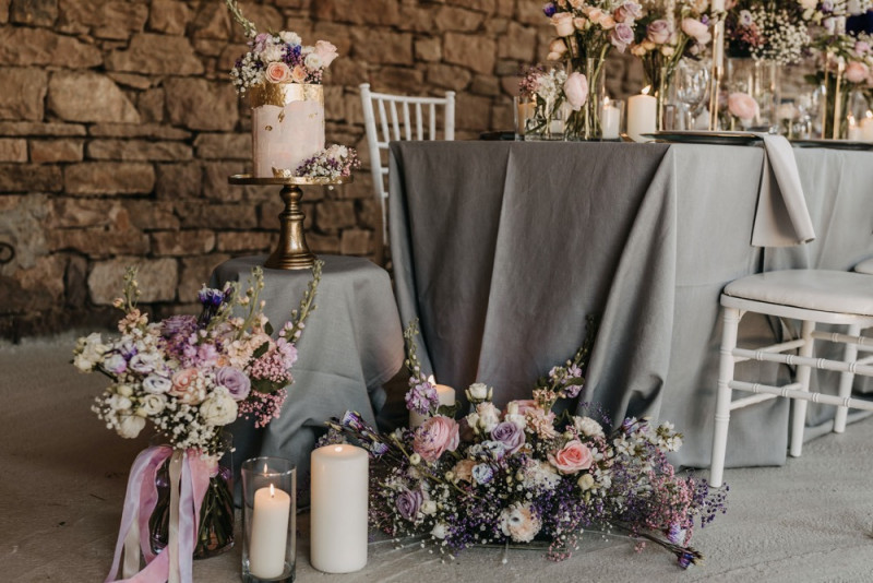 Alpaca meets Fine Art Wedding - Inspiration einer rustikalen Bohohochzeit im Fine Art Wedding Stil mit sommerlichen Pastelltoenen