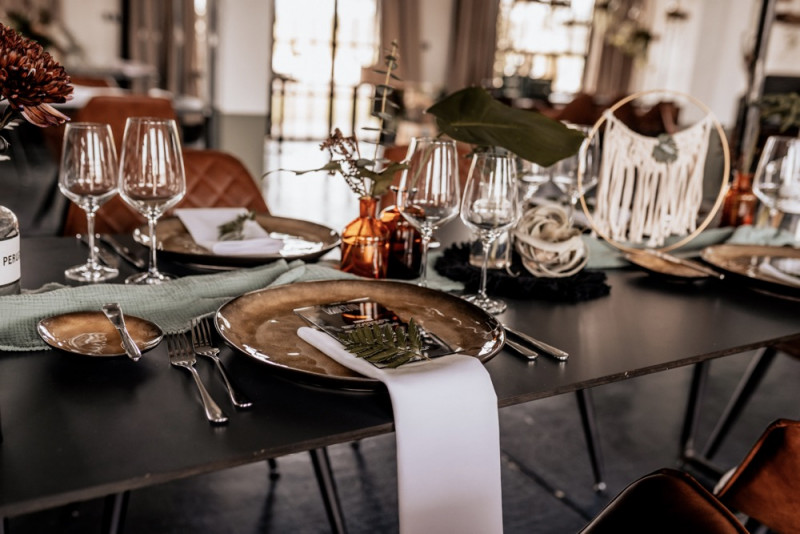 Eine Urban Jungle meets Industrial Style Hochzeit in der alten Reederei