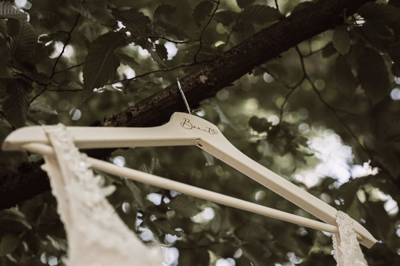 Eine rustikale Bohohochzeit im Freien in den Farben Blush und Grün