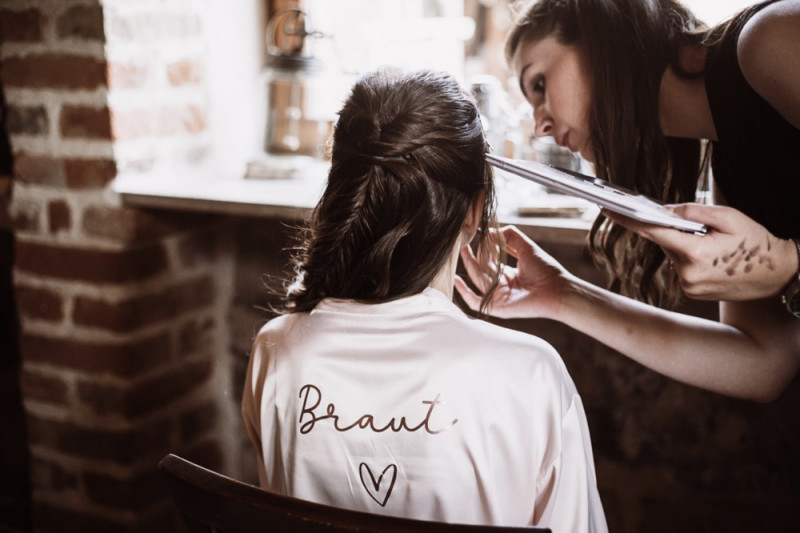 Eine rustikale Bohohochzeit im Freien in den Farben Blush und Grün