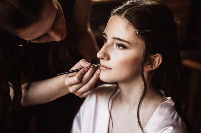 Eine rustikale Bohohochzeit im Freien in den Farben Blush und Grün