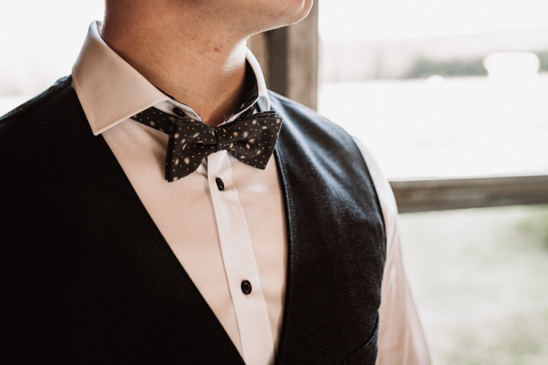 Eine rustikale Bohohochzeit im Freien in den Farben Blush und Grün