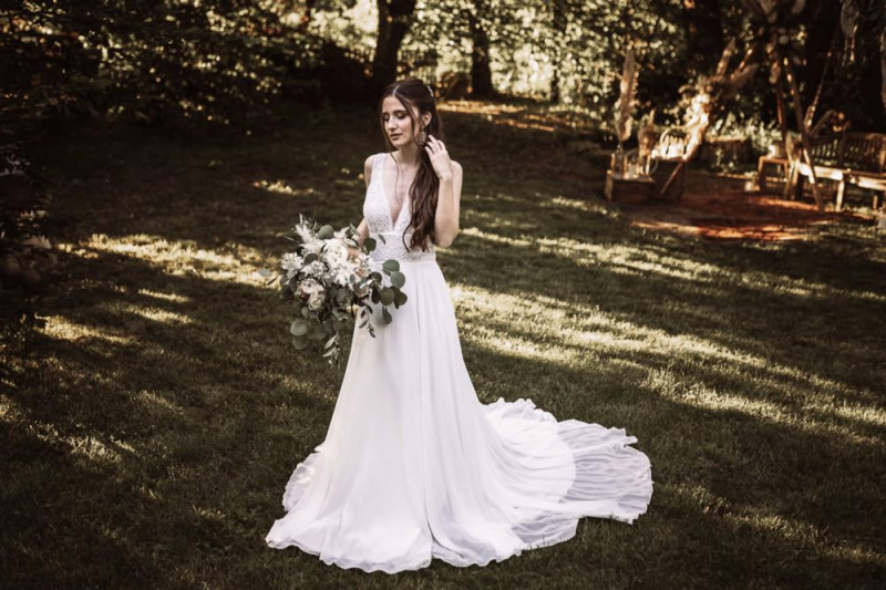 Eine rustikale Bohohochzeit im Freien in den Farben Blush und Grün