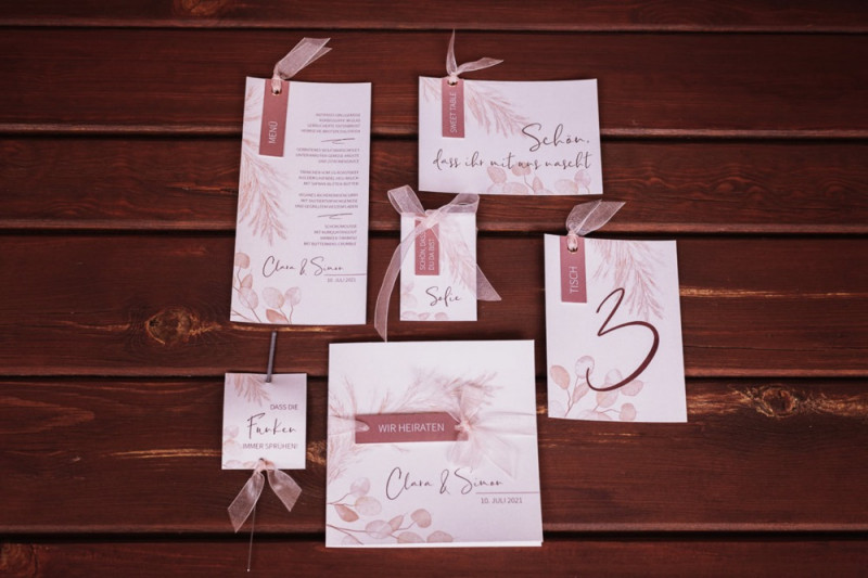 Eine rustikale Bohohochzeit im Freien in den Farben Blush und Grün Hochzeitspapeterie, Hochzeitseinladung, Kartenshop, Papeterie Hochzeit