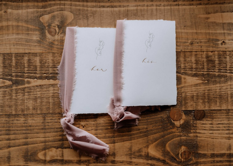 Eine Scheunenhochzeit im rustikalen Greenery Stil in der Eventlocation Grafenstadl