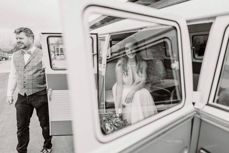 Eine Scheunenhochzeit im rustikalen Greenery Stil in der Eventlocation Grafenstadl