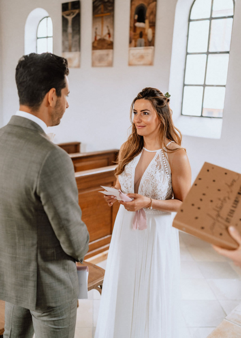 Eine Scheunenhochzeit im rustikalen Greenery Stil in der Eventlocation Grafenstadl