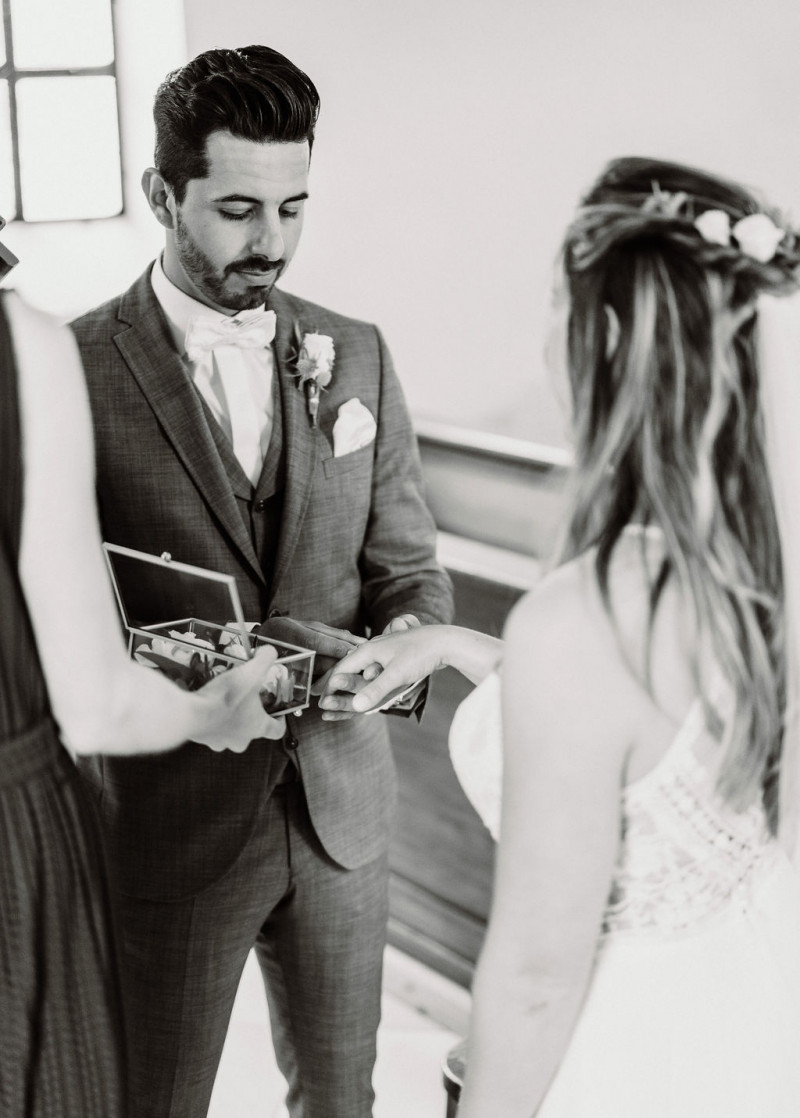 Eine Scheunenhochzeit im rustikalen Greenery Stil in der Eventlocation Grafenstadl