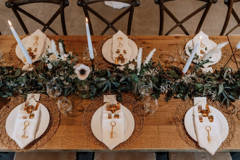 Eine Scheunenhochzeit im rustikalen Greenery Stil in der Eventlocation Grafenstadl
