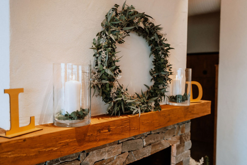 Eine Scheunenhochzeit im rustikalen Greenery Stil in der Eventlocation Grafenstadl
