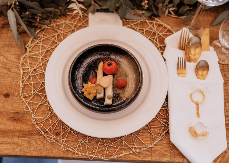 Eine Scheunenhochzeit im rustikalen Greenery Stil in der Eventlocation Grafenstadl