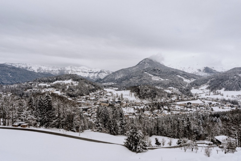 Eine wunderschöne Winterhochzeit im Schnee auf der Salzbergalm in Berchtesgaden