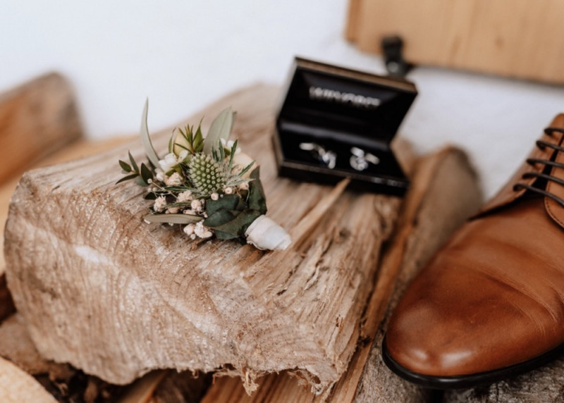 Eine wunderschöne Winterhochzeit im Schnee auf der Salzbergalm in Berchtesgaden