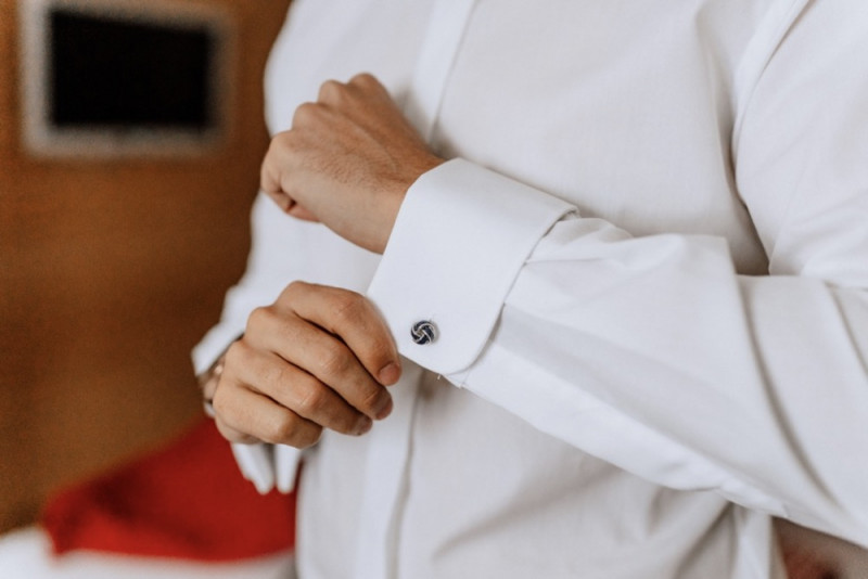 Eine wunderschöne Winterhochzeit im Schnee auf der Salzbergalm in Berchtesgaden