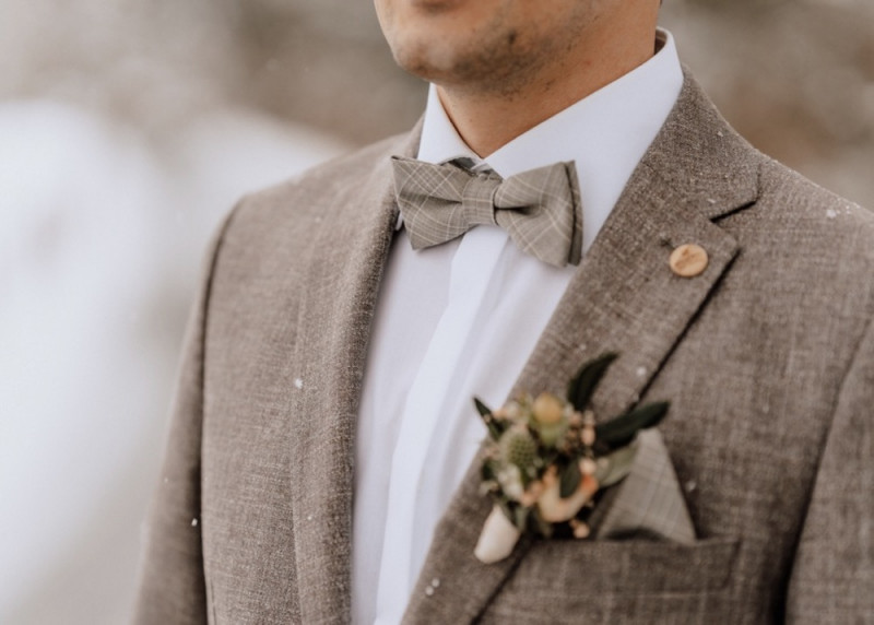 Eine wunderschöne Winterhochzeit im Schnee auf der Salzbergalm in Berchtesgaden