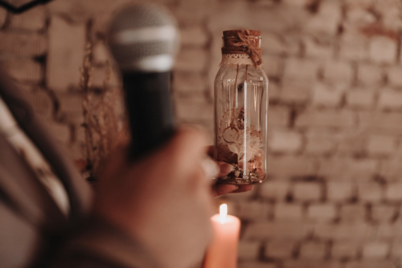 Eine Scheunenhochzeit zum Wohlfühlen mit rustikalem Vintage-Boho Flair in zarten Rosatönen