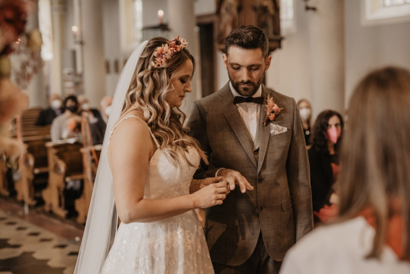 Die Hochzeitsreportage von Soni & Martin, Eine rustikale Bohohochzeit in der Scheune des Landgasthofs Lenderstuben