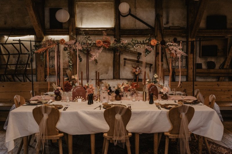 Die Hochzeitsreportage von Soni & Martin, Eine rustikale Bohohochzeit in der Scheune des Landgasthofs Lenderstuben