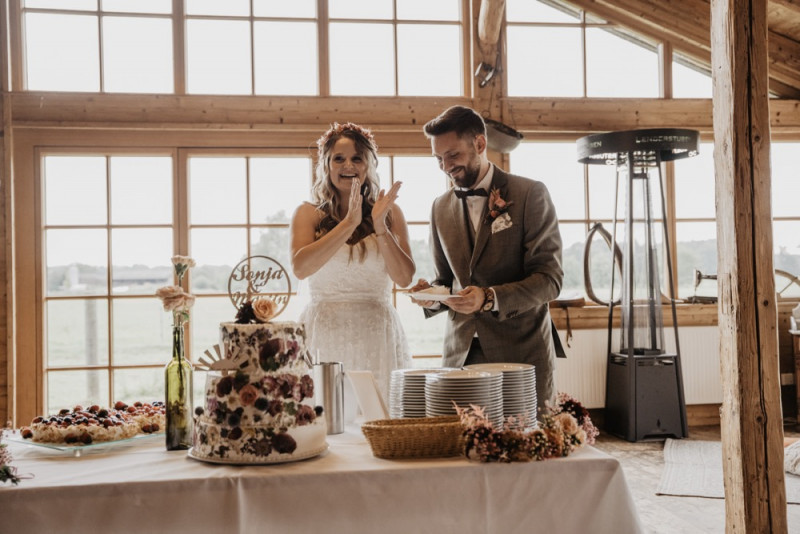 Die Hochzeitsreportage von Soni & Martin, Eine rustikale Bohohochzeit in der Scheune des Landgasthofs Lenderstuben