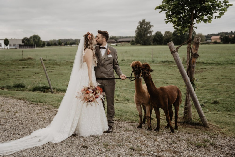 Die Hochzeitsreportage von Soni & Martin, Eine rustikale Bohohochzeit in der Scheune des Landgasthofs Lenderstuben
