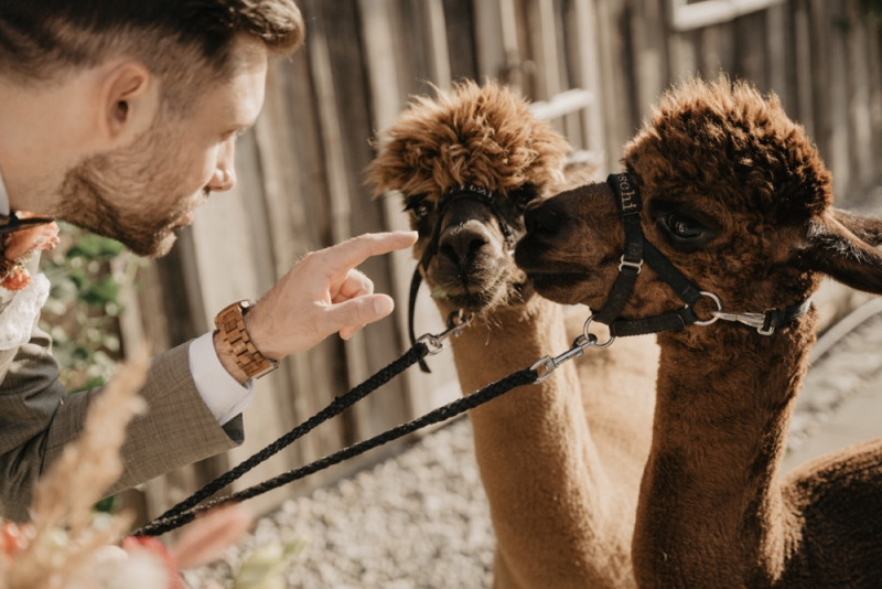 Die Hochzeitsreportage von Soni & Martin, Eine rustikale Bohohochzeit in der Scheune des Landgasthofs Lenderstuben