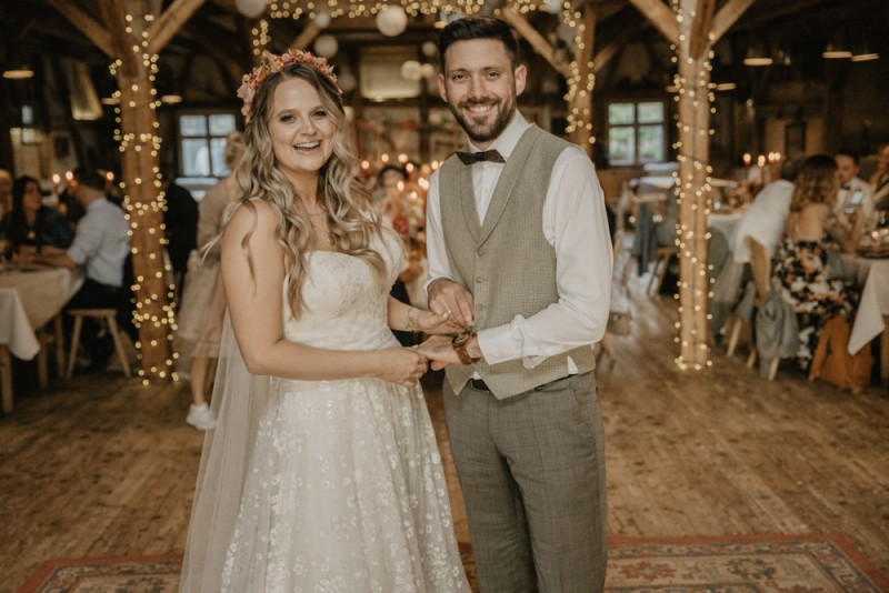 Die Hochzeitsreportage von Soni & Martin, Eine rustikale Bohohochzeit in der Scheune des Landgasthofs Lenderstuben