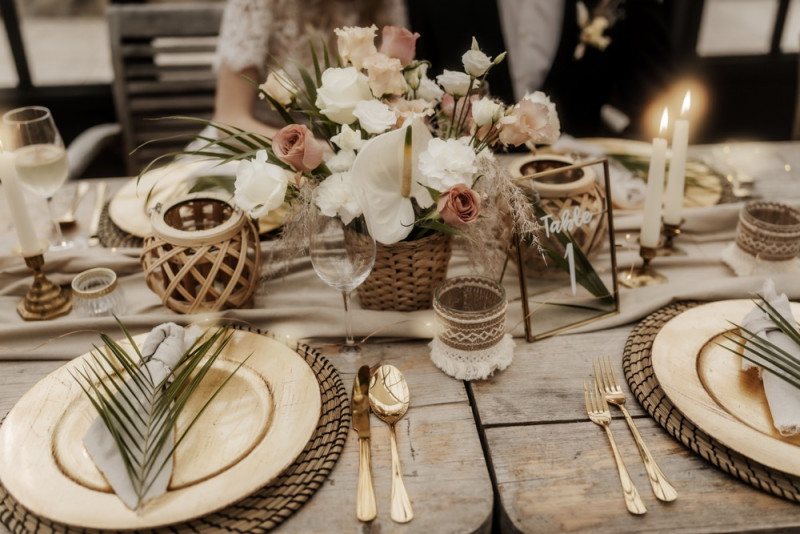 Boho meets Jungle Schlosshochzeit in der Orangerie des Schloss Gurhof