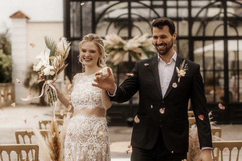 Boho meets Jungle Schlosshochzeit in der Orangerie des Schloss Gurhof