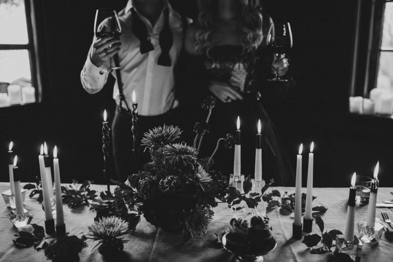 Eine extravagante Vampir Hochzeit zu Halloween samt Party und Kostümideen, Vampirbräutigam und Vampirbraut