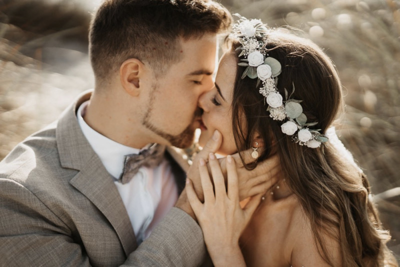 Die standesamtliche Hochzeit von Sonja & Matthias in Zingst an der Ostsee im Elopement Stil