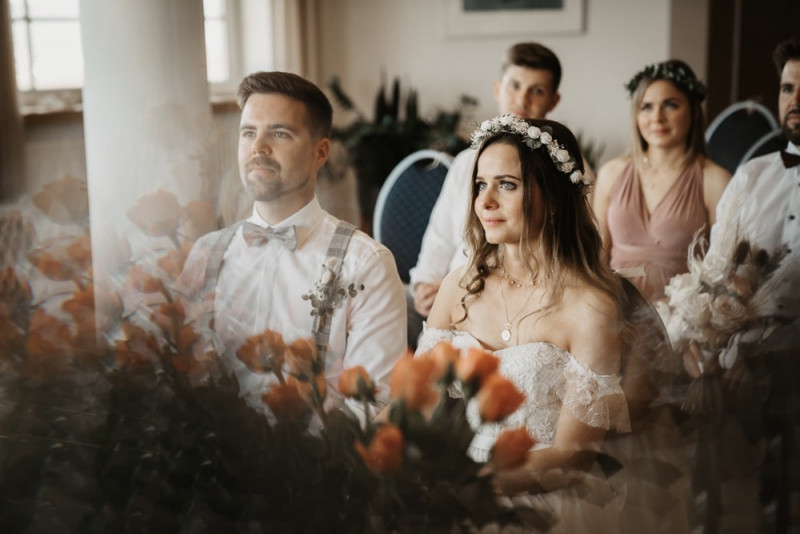 Die standesamtliche Hochzeit von Sonja & Matthias in Zingst an der Ostsee im Elopement Stil