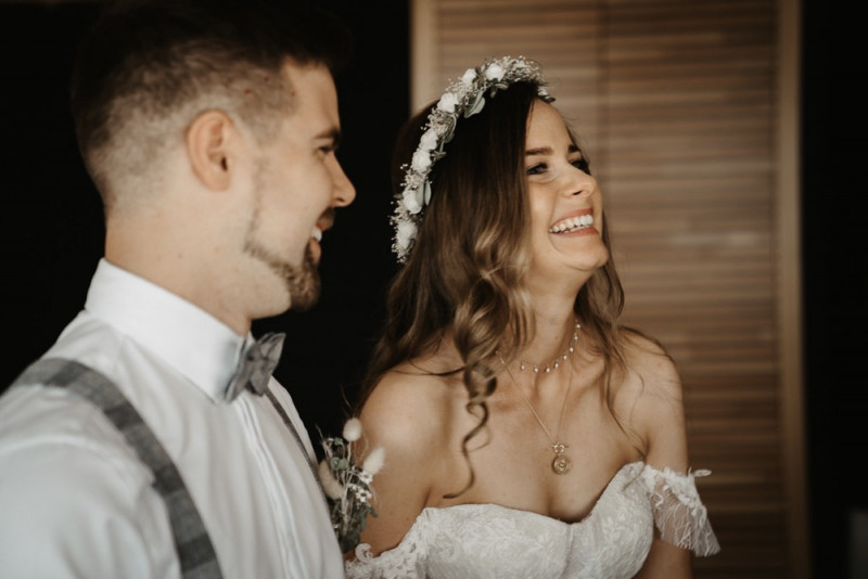 Die standesamtliche Hochzeit von Sonja & Matthias in Zingst an der Ostsee im Elopement Stil