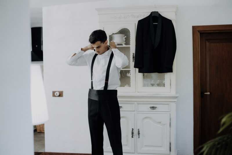 Intime Hochzeit im Elopement Stil auf Teneriffa in Smaragdgrün, Lachsrosa, Blau, Weiß und Gold